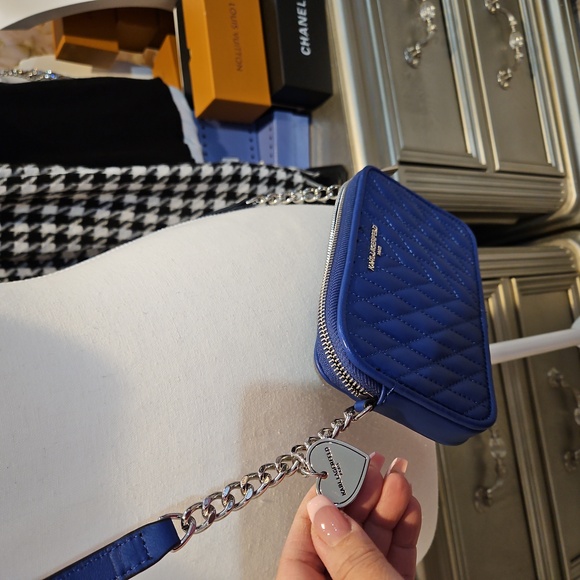 Karl Lagerfeld - Picture 3 of 6